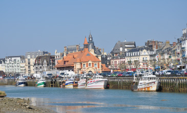 Eco-Domaine du Lac - Pierrefitte en Auge : Le port de Trouville sur Mer