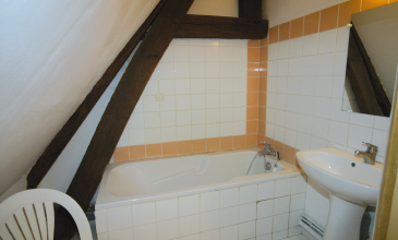 Eco-Domaine du Lac - Pierrefitte en Auge : Salle de Bain du gite de l'Ecurie