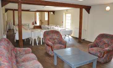 Eco-Domaine du Lac - Pierrefitte en Auge : Salon de la Grange