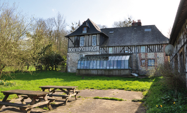 Eco-Domaine du Lac - Pierrefitte en Auge : Jardin de la maison d'hôtes Le Manoir