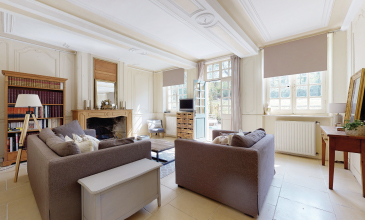 Eco-Domaine du Lac à Pont l'Evêque - Normandie : le salon de la maison d'hôtes Le Manoir