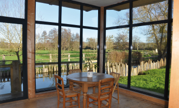 Eco-Domaine du Lac - Pierrefitte en Auge : Salle de Réception de la Maison Lumière